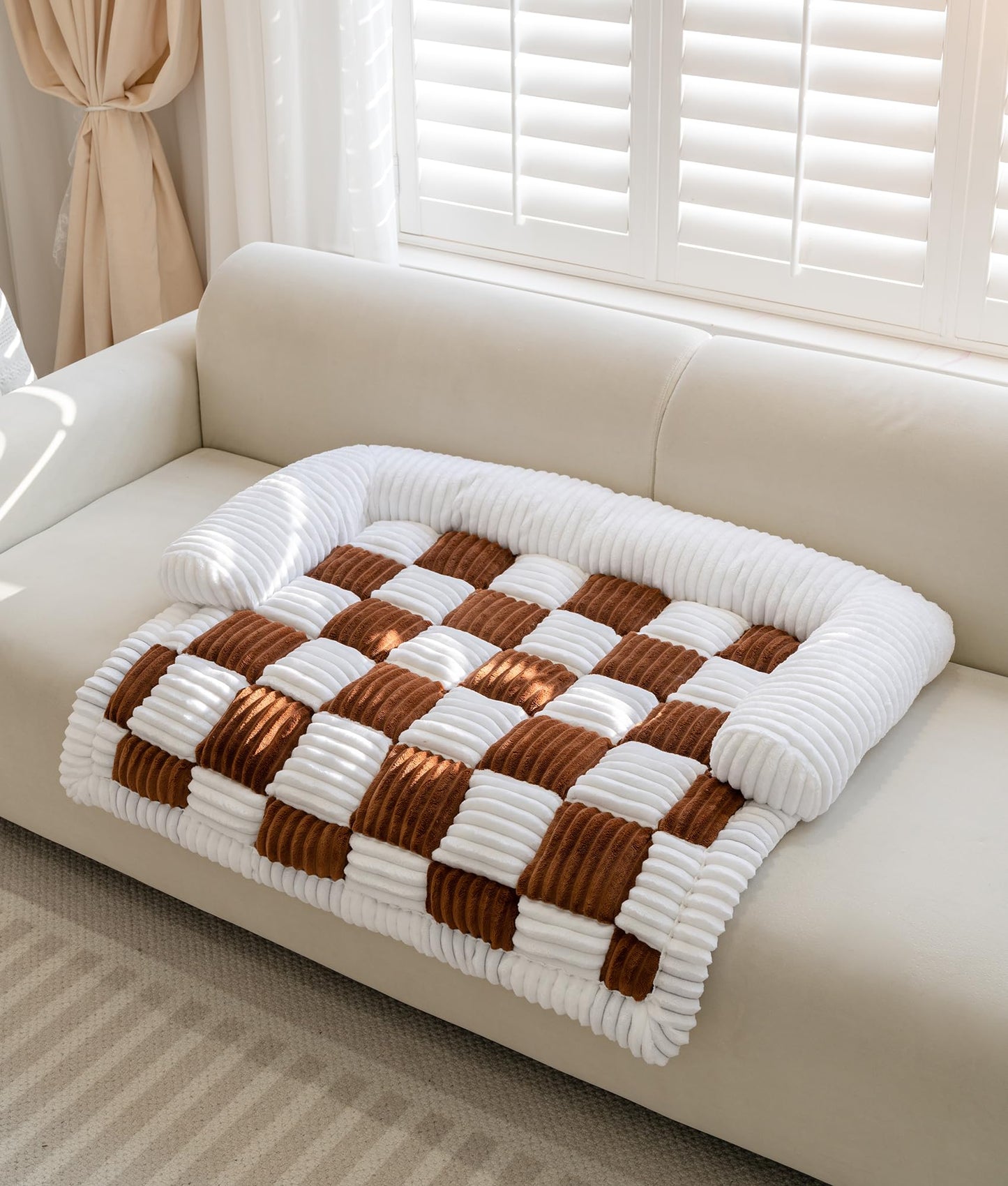 Couch Cover for Dogs Washable Calming Dog Bed Mats Non Slip Pet Bed for Couch Fluffy Cat Mat for Furniture Protector Sofa Cover for Home and Car
